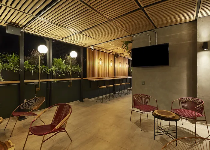 14 Urban Hotel Medellin